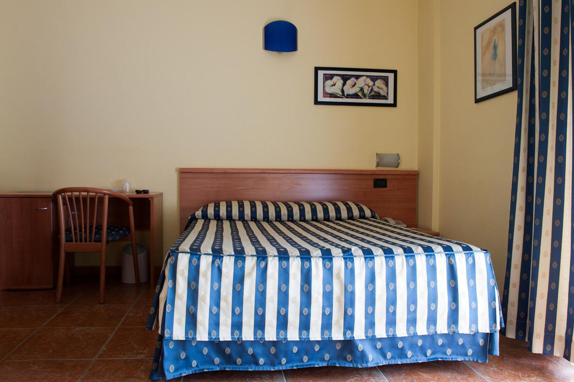 Hotel Blue Ribbon Vercelli Eksteriør bilde