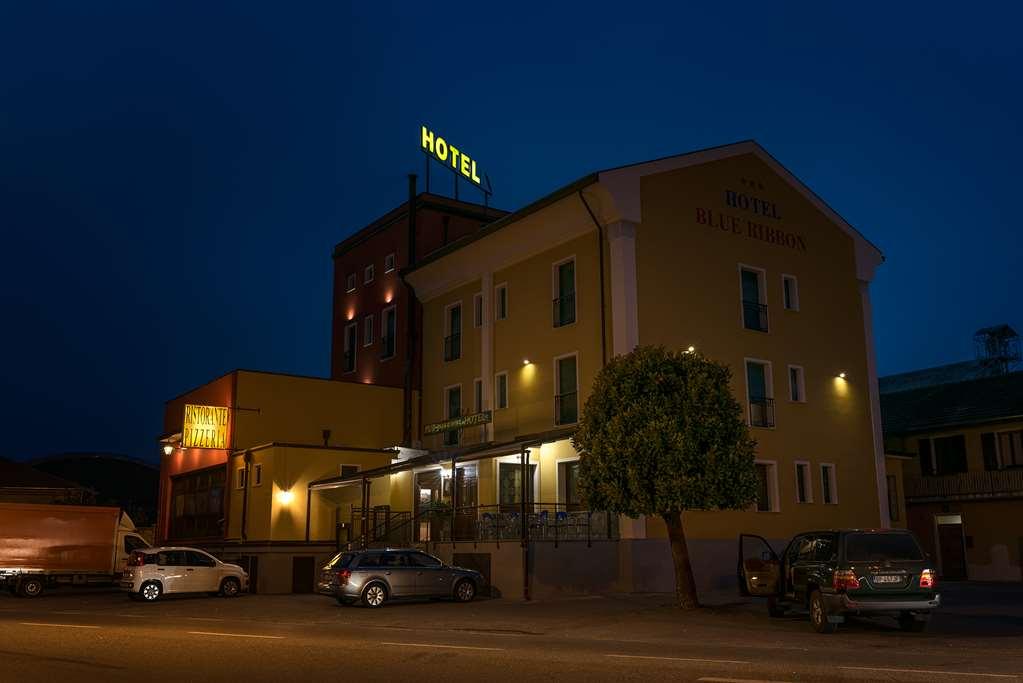 Hotel Blue Ribbon Vercelli Eksteriør bilde